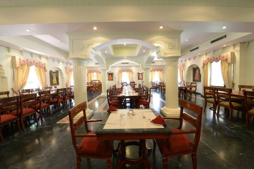 Heritage Resort 38/55