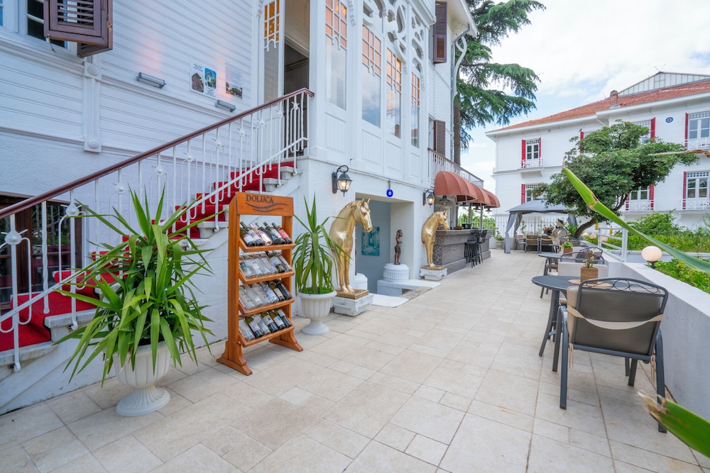 Laden Palas Hotel 40/50