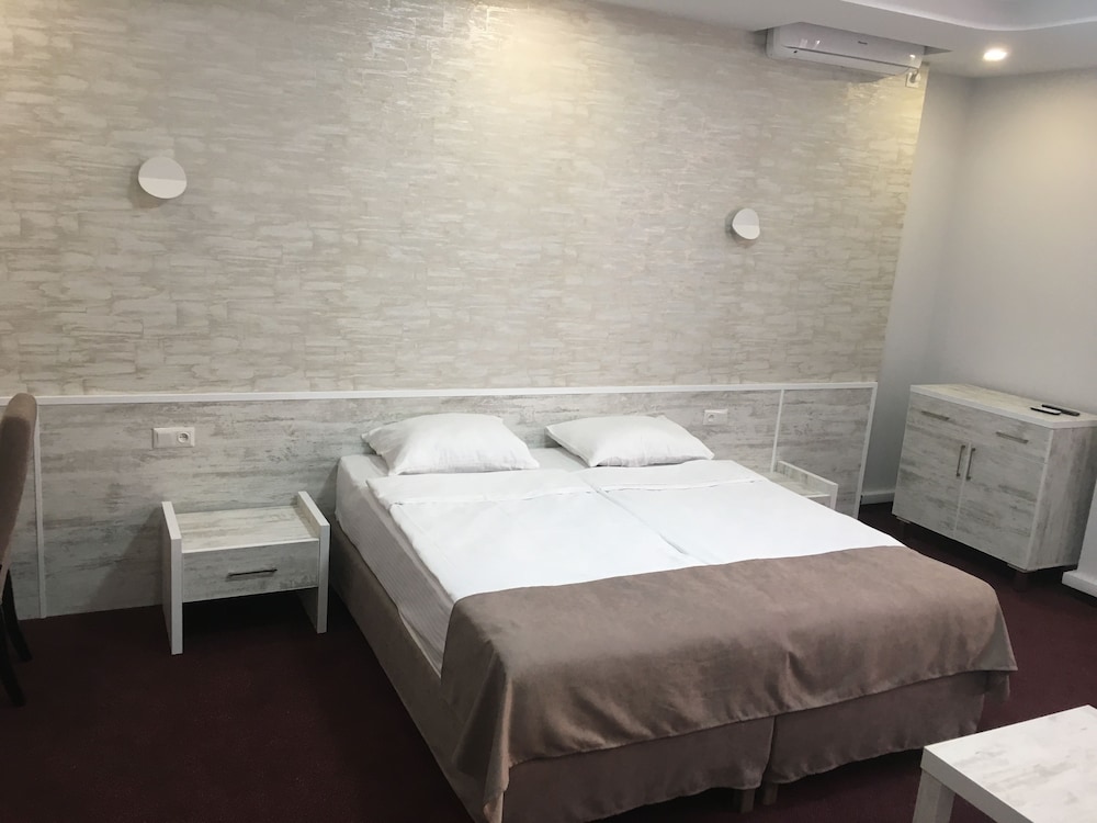 Hobby Hotel 15/34