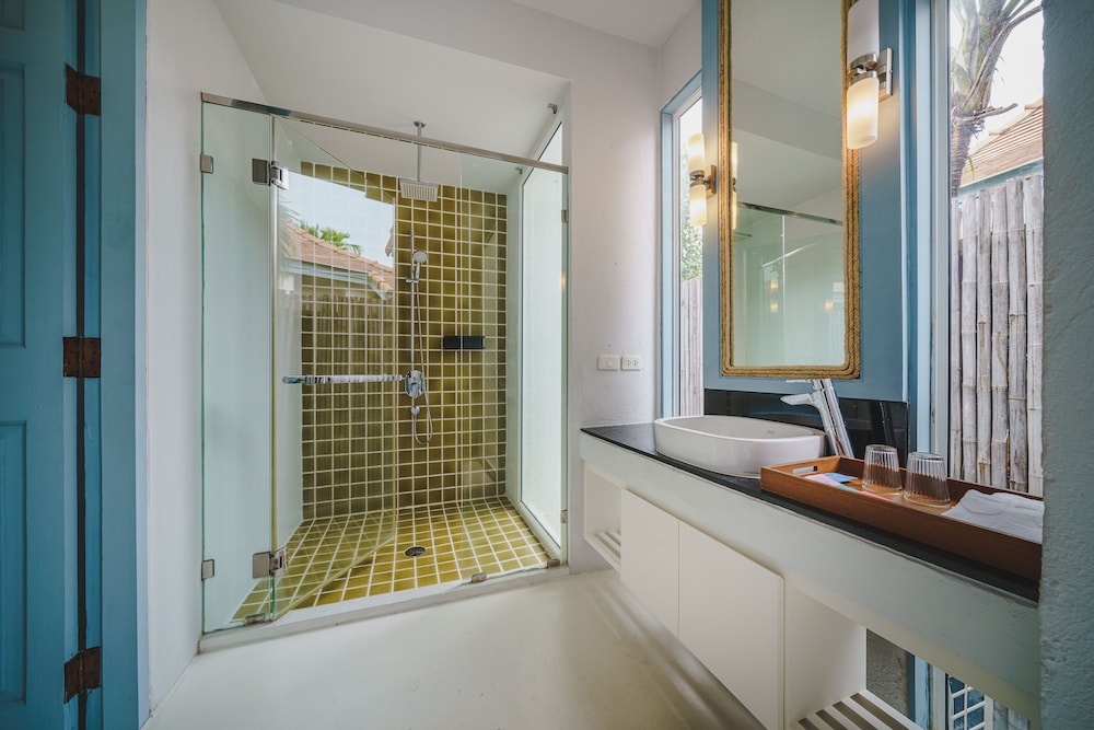 The Peri Hotel Hua Hin 50/50
