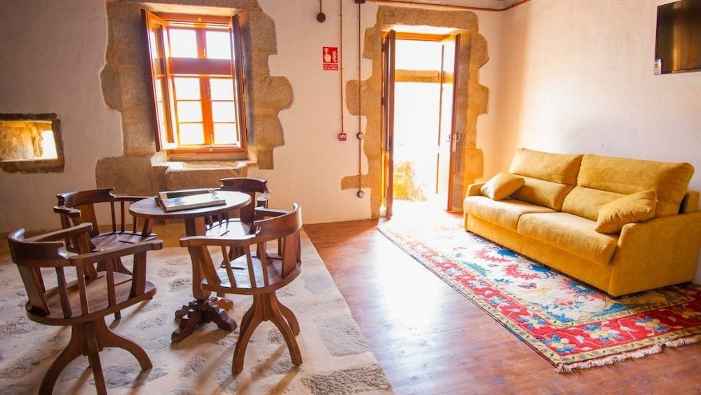 Hostel Monasterio De Moraime 6/26