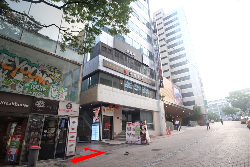 Step Inn Myeongdong 1 65/72