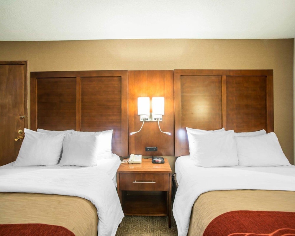 Quality Inn & Suites Boonville - Columbia 15/24