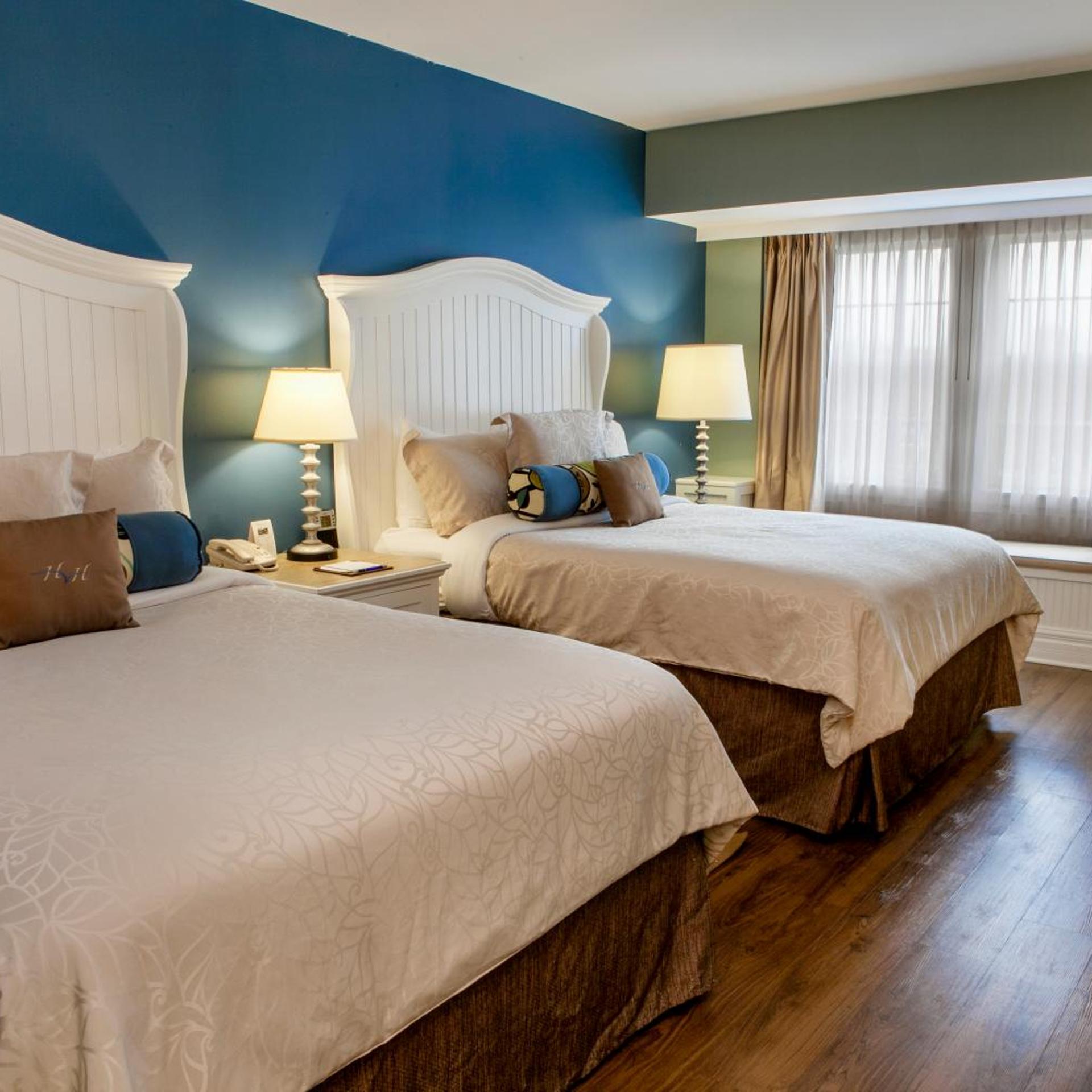 Room, 2 Queen Beds, Village View