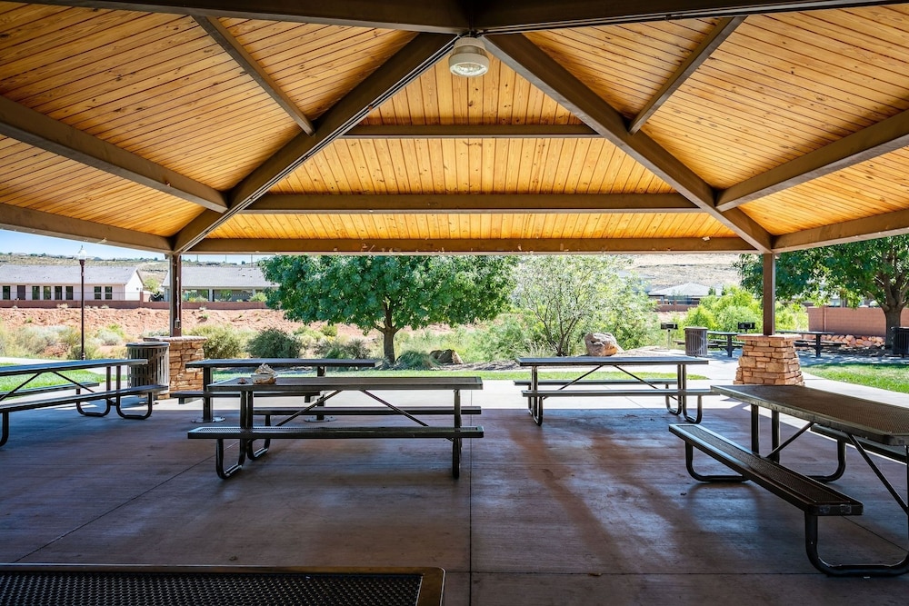 Hyatt Home by RedAwning 9/34