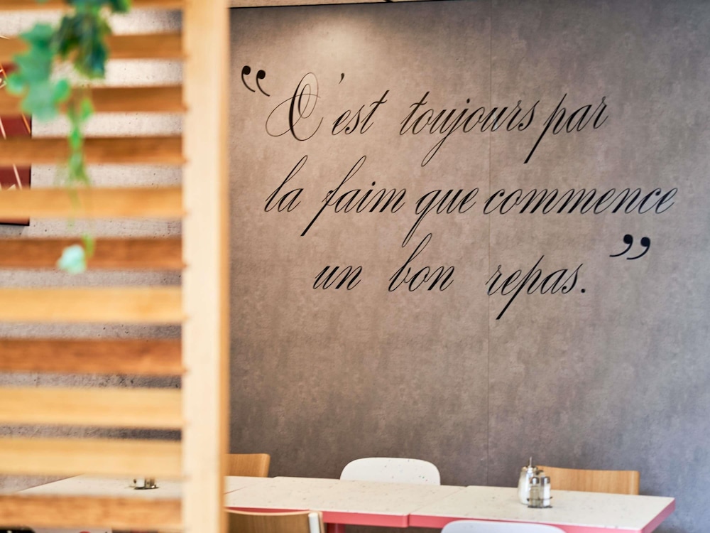 IBIS BUDGET SAINT MAURICE 13/55