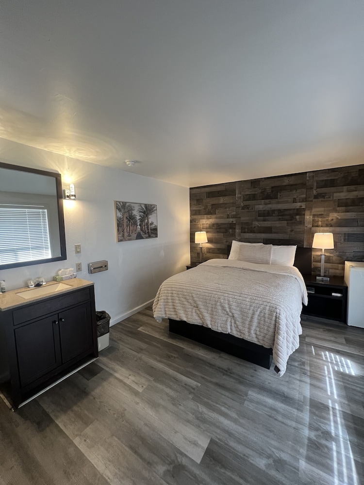 Cedarwood Inn of Ashland 28/66