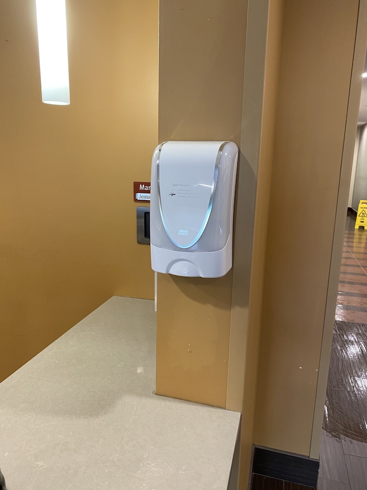 TownePlace Suites by Marriott New Hartford 17/48