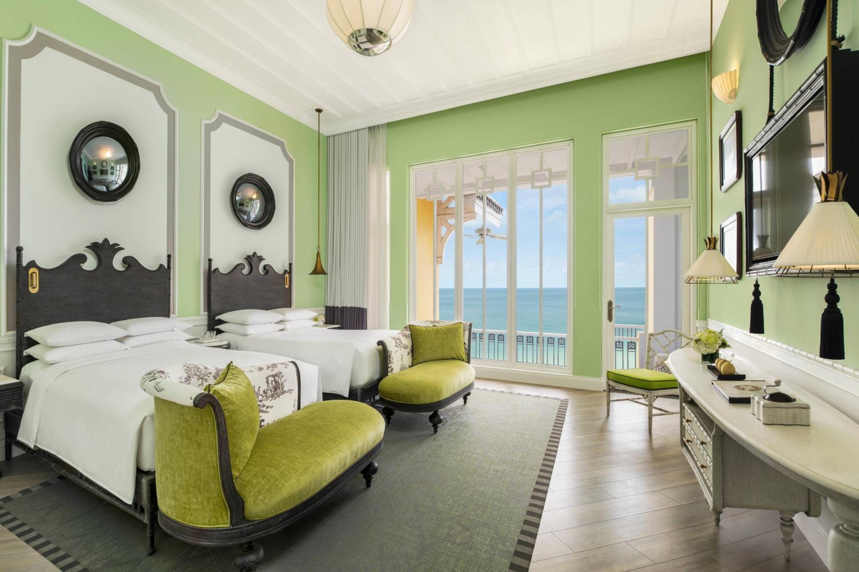 Emerald Bay, 2 Double Beds, Ocean View, Balcony