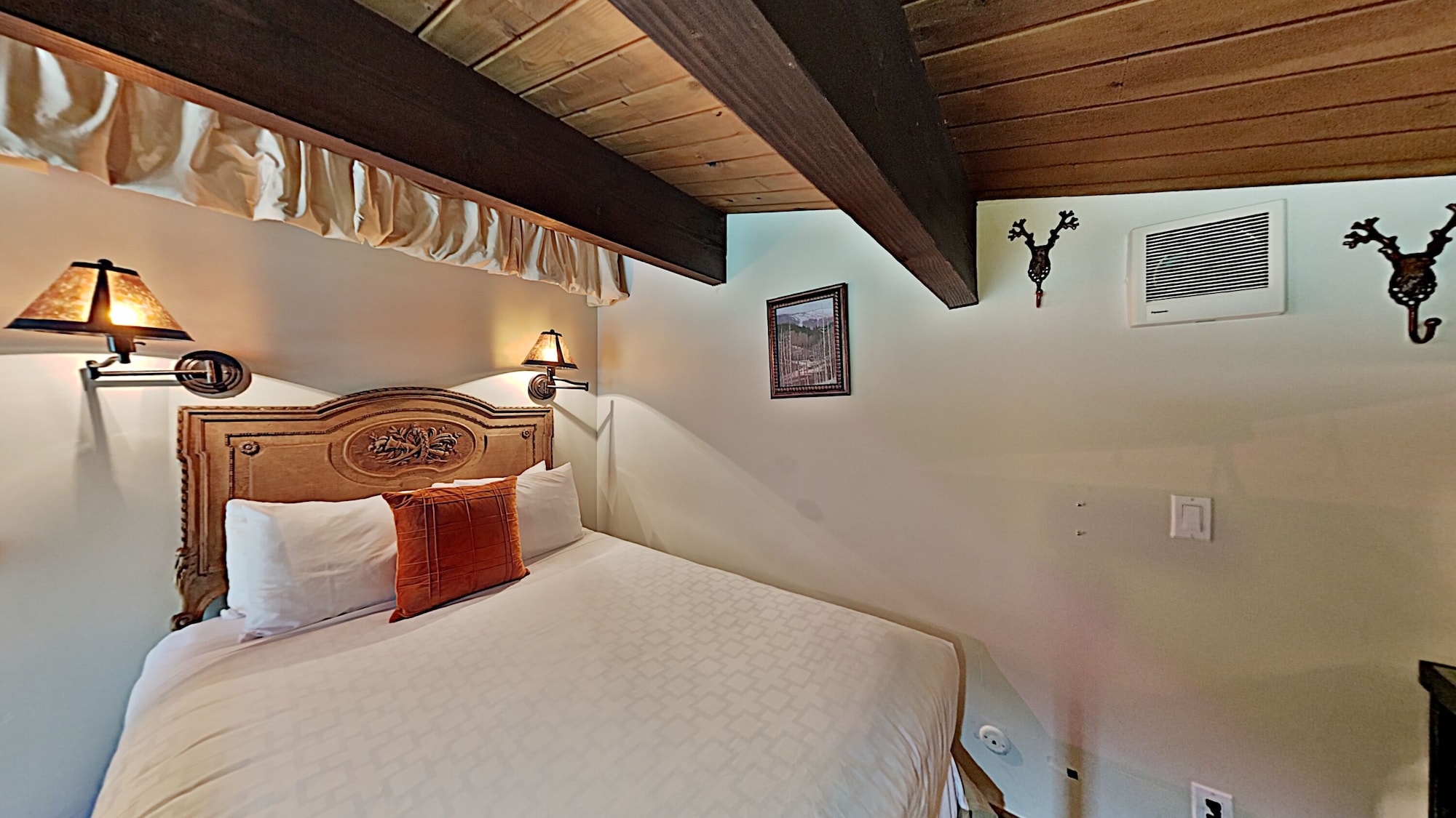 Loft, Deluxe, Studio, 1 Queen and 1 Single Bed