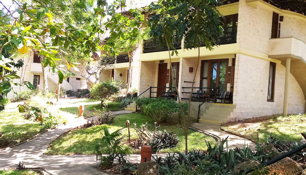 Baobab Beach Resort