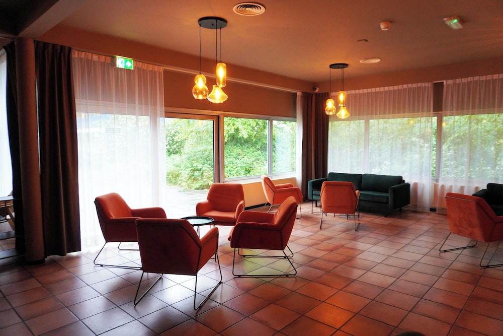 Westlake Hotels Amsterdam 35/50