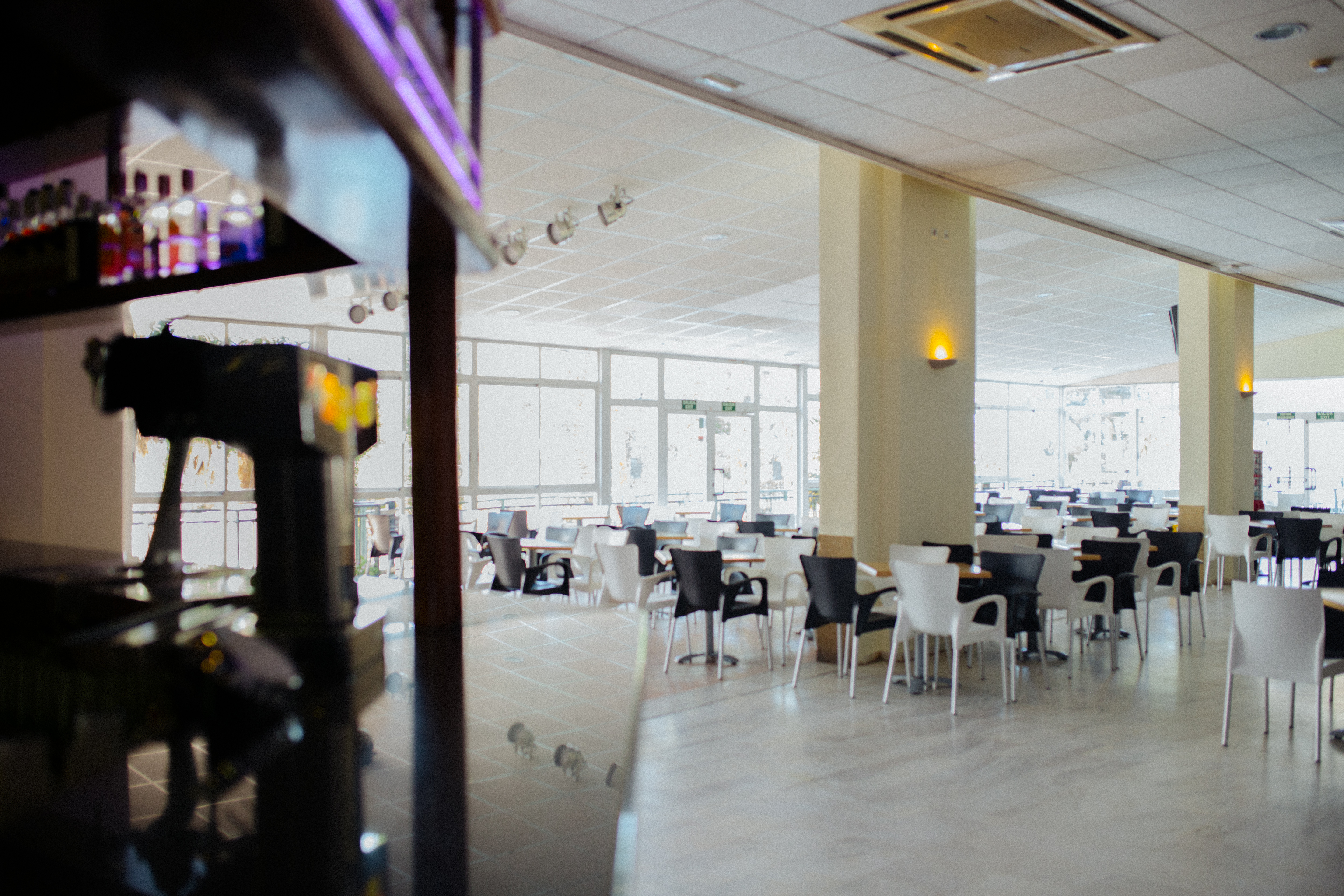 restaurant cafeteria