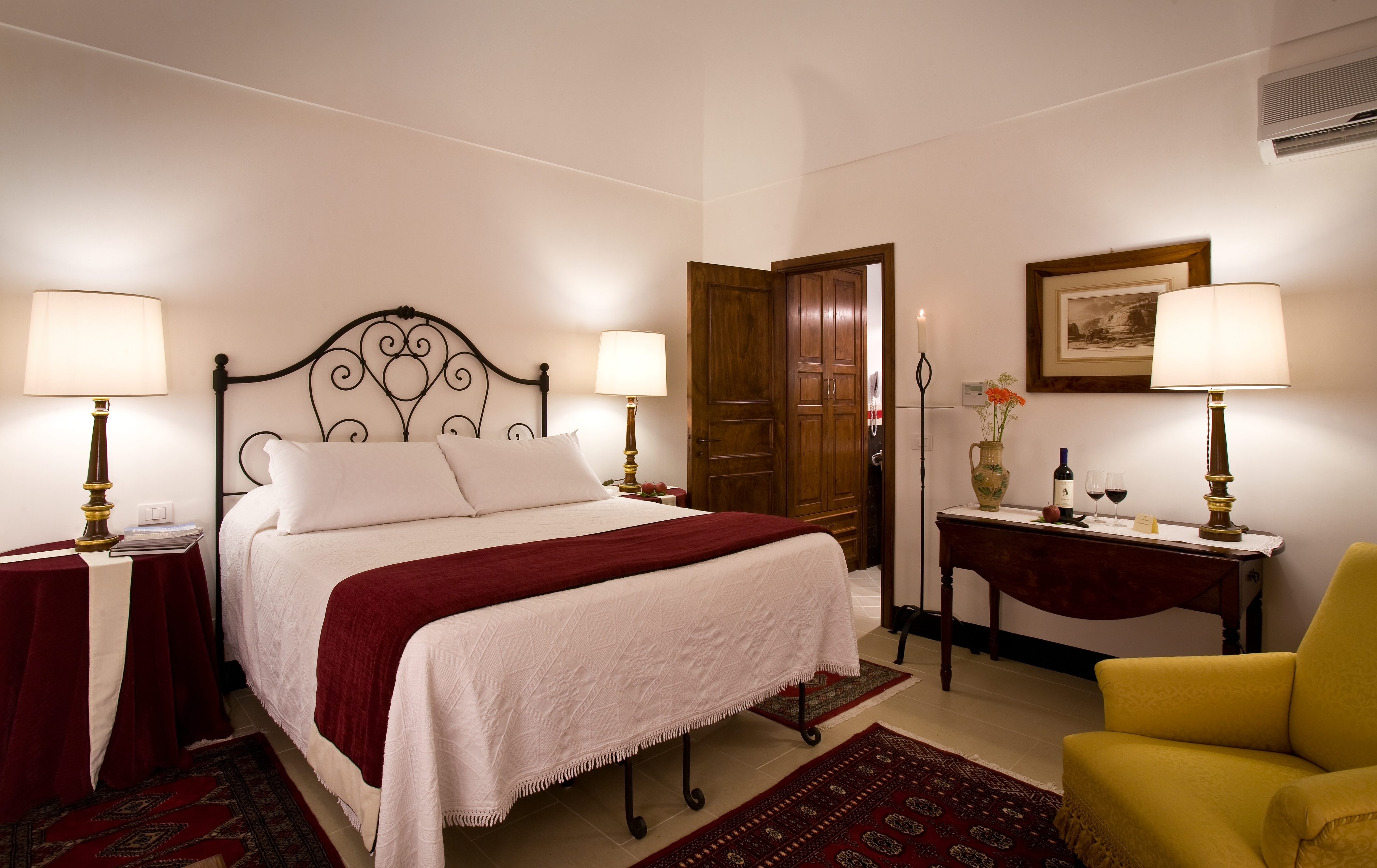 SUPERIOR, DOUBLE BED