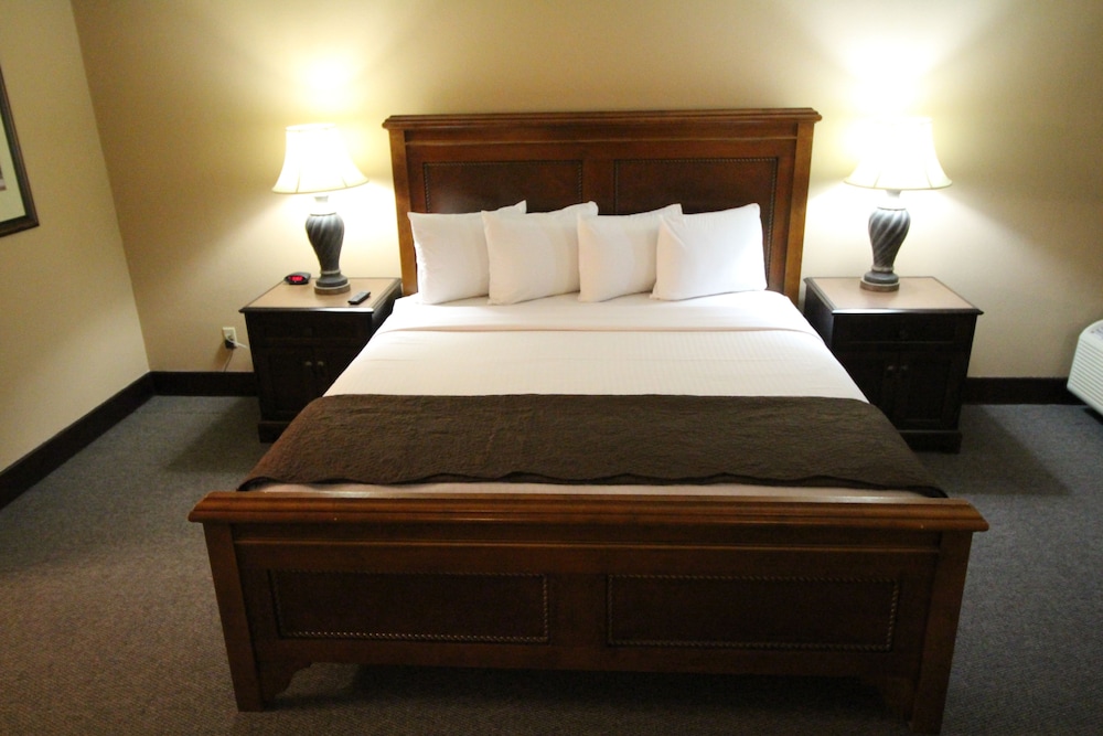 Magnuson Grand Hotel and Conference Center Tyler 16/59