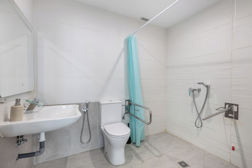 APARTAMENTOS 3000 REALEJO GRANADA CENTRO 37/40