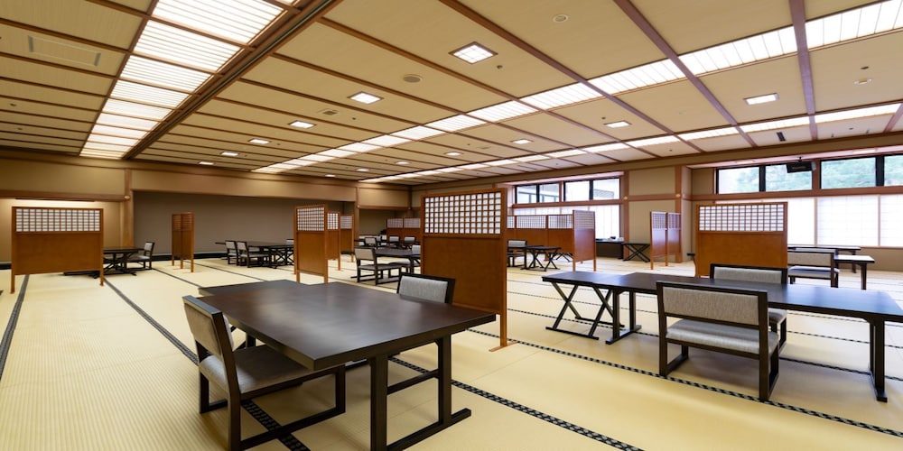 Hanatsubaki 54/67