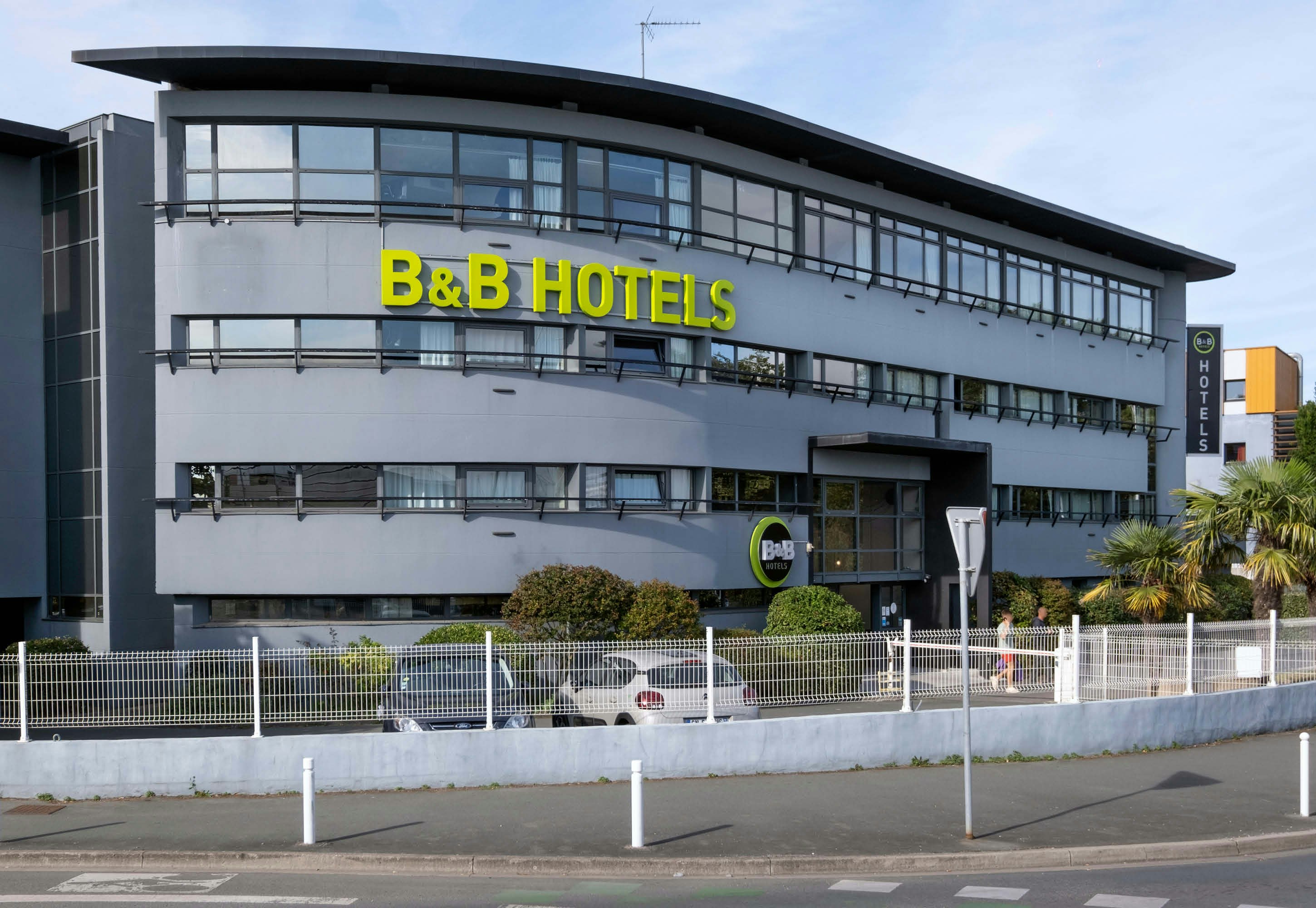 B&B Hotel La Rochelle Centre Les Minimes in LA ROCHELLE