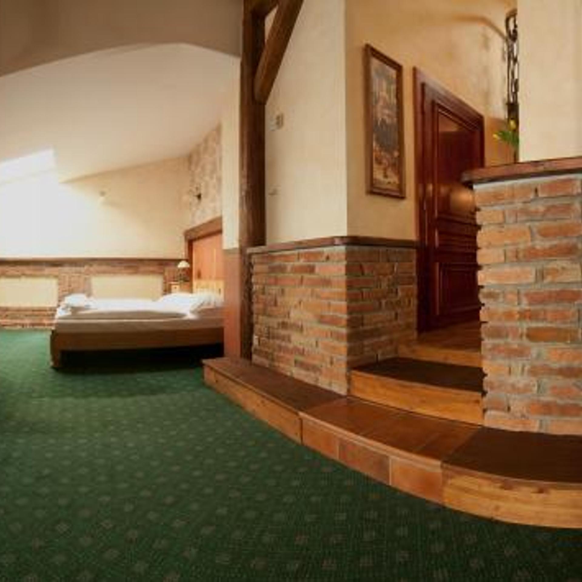 Hotel & Caffe Silesia 30/50