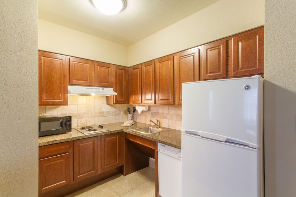 Staybridge Suites Buffalo 64/76