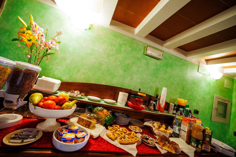 Hotel Villa Il Castagno 62/68