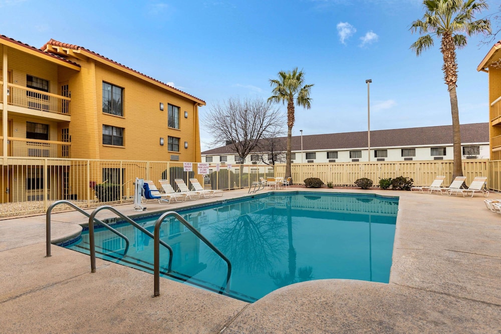 La Quinta Inn El Paso West 5/50
