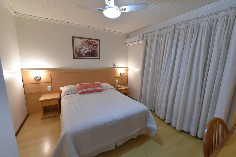 Hotel Pousada Alto da Serra 12/36