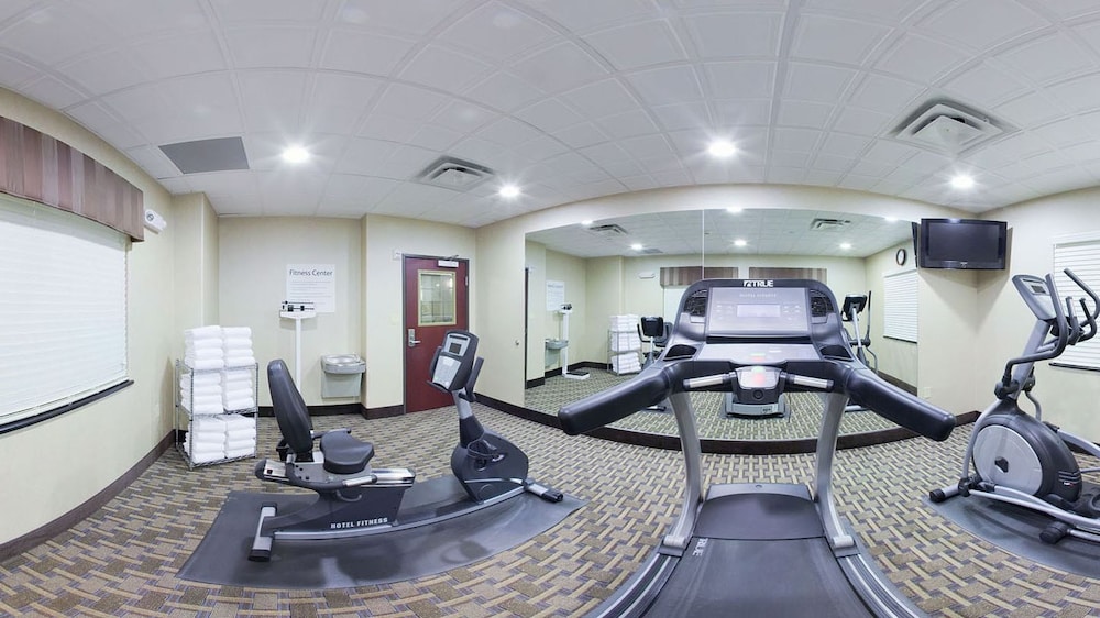 Holiday Inn Express Hotel Suites Guymon 48/69