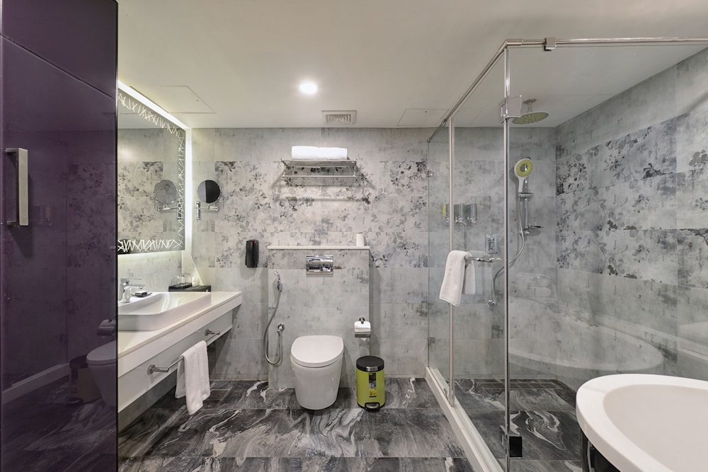 Regenta Central Antarim 15/48