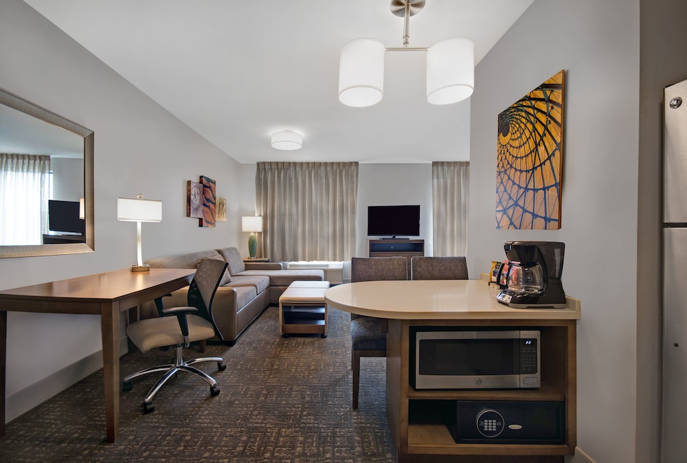 Staybridge Suites Sterling Heights Detroit Area 55/65
