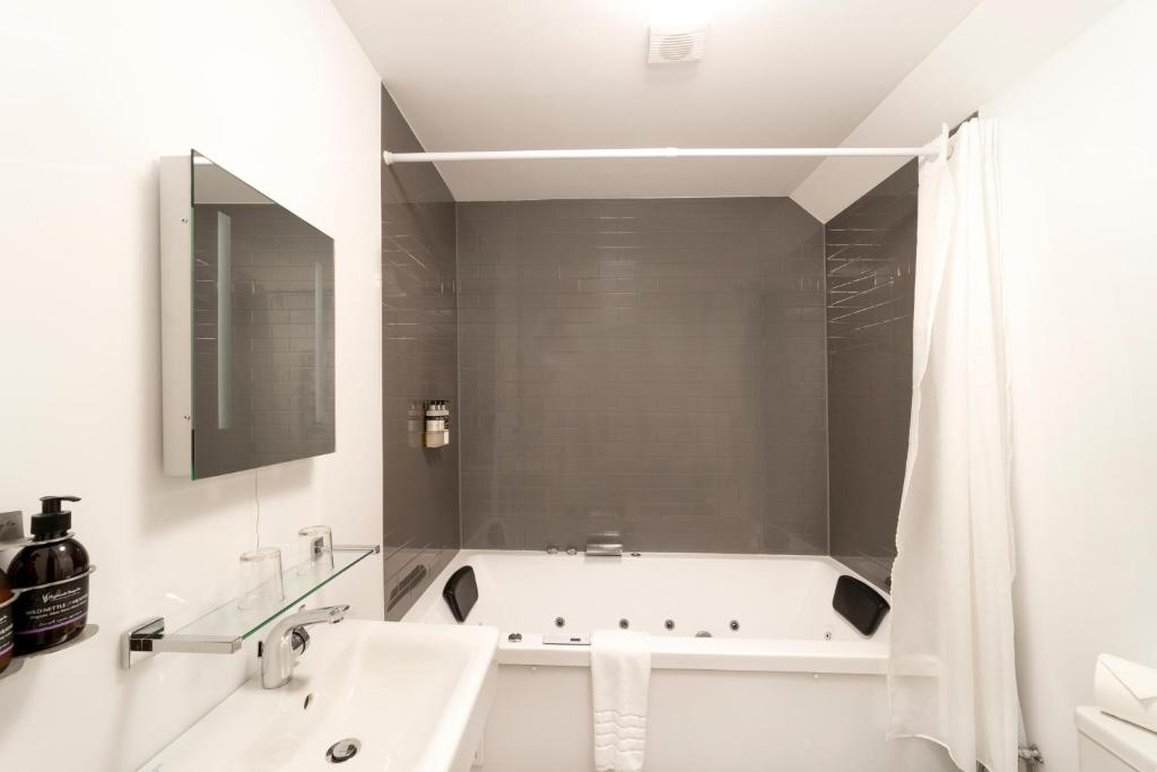 Cluanie Inn 33/33
