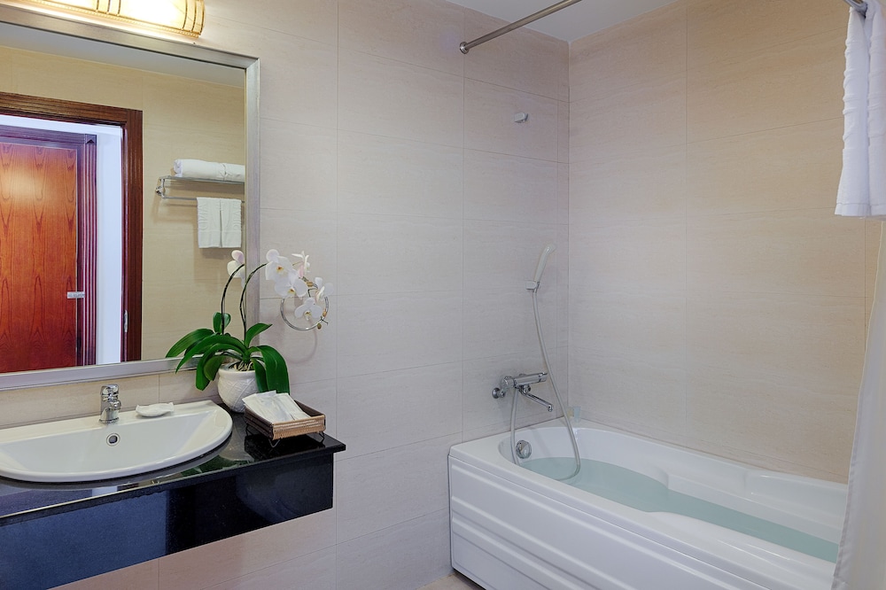 Silverland Ben Thanh Hotel 47/49