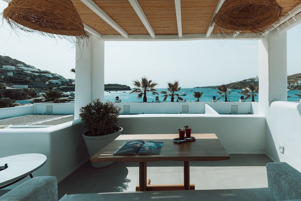 Mykonos Blanc 76/77