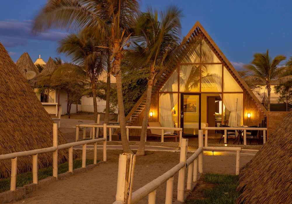 Vichayito Bungalows And Carpas 6/45