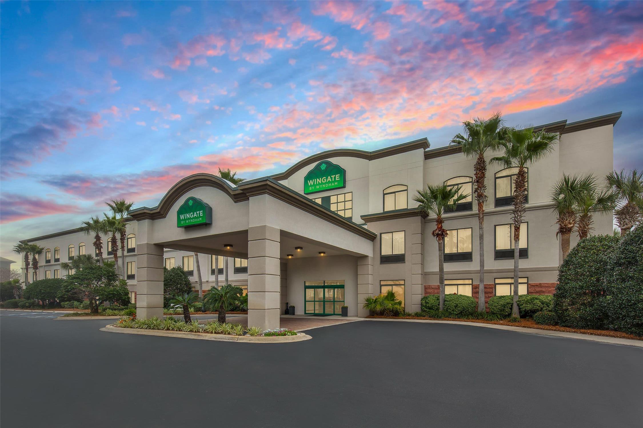 Wingate by Wyndham Destin 4/34