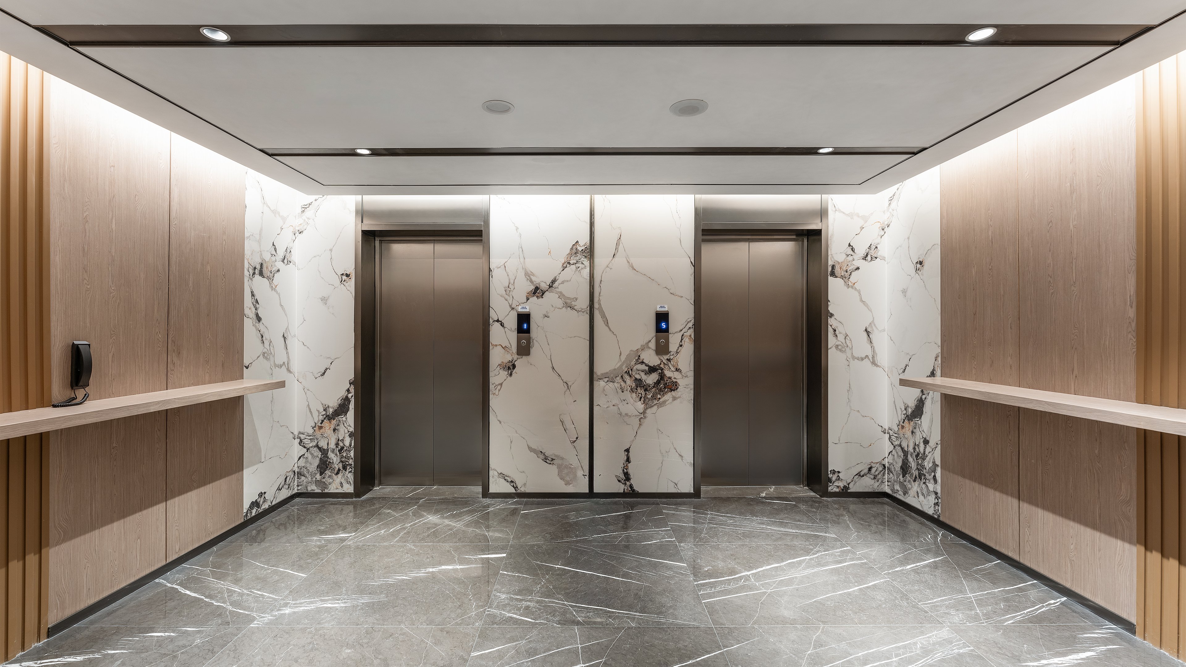 Holiday Inn Express Shangri-La 12/41