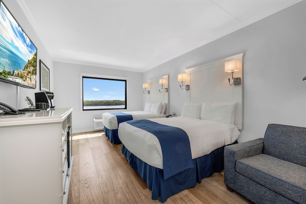 ROOM, 2 DOUBLE BEDS, BAY VIEW