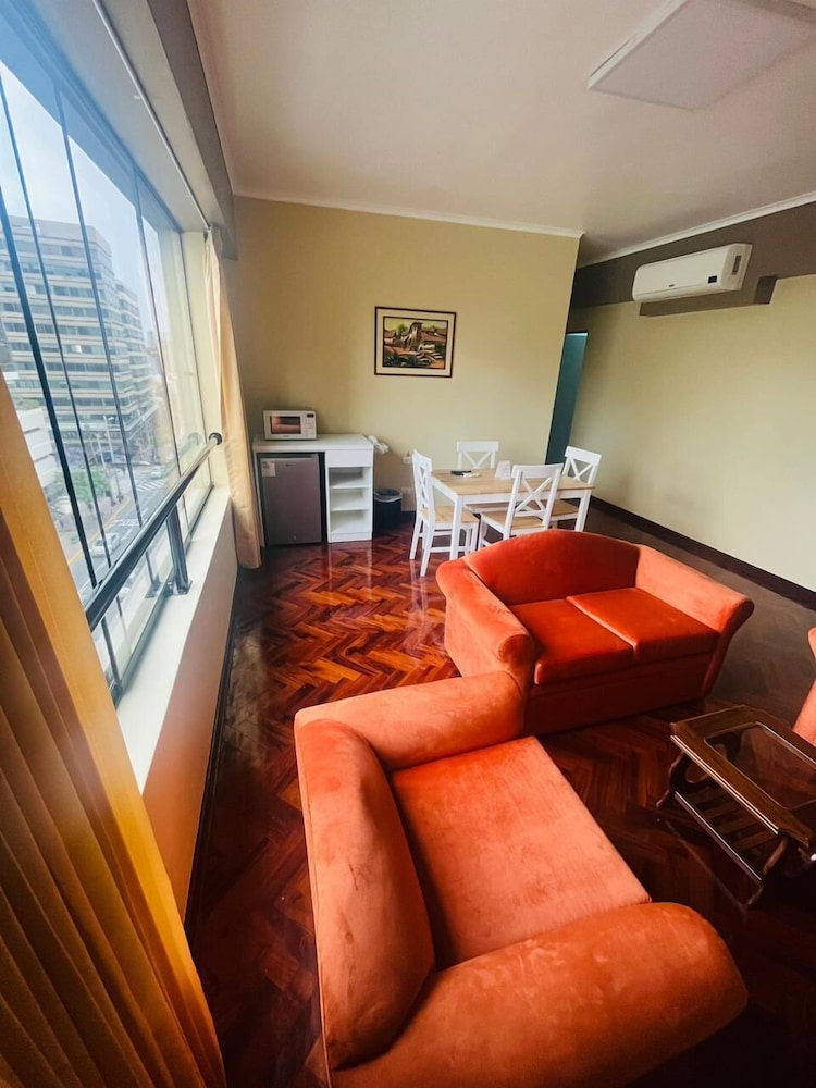 Suites Larco 656 28/50