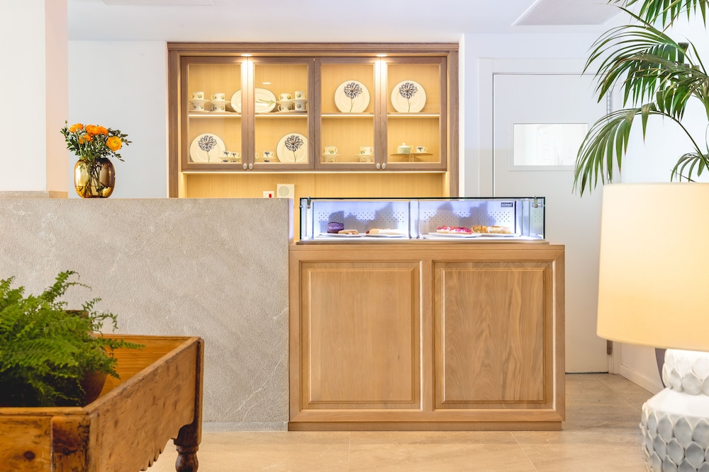 Flamingo 8/75