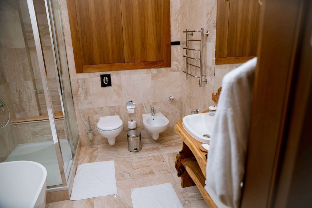 Wyndham Residences Aqkol 50/50