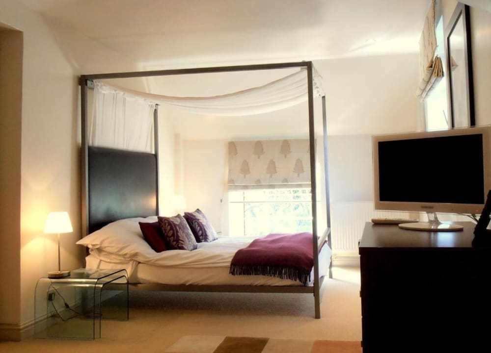 4 People, Contemporary, Suite, Double Bed