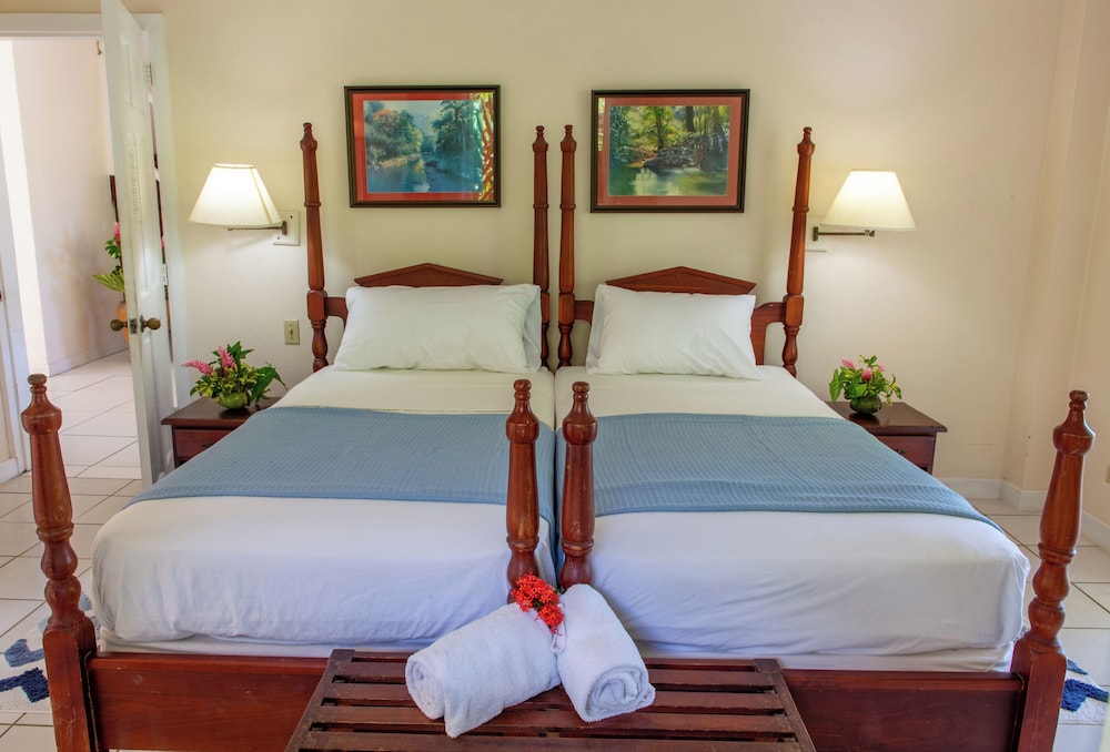 Plantation Beach Villas 9/50