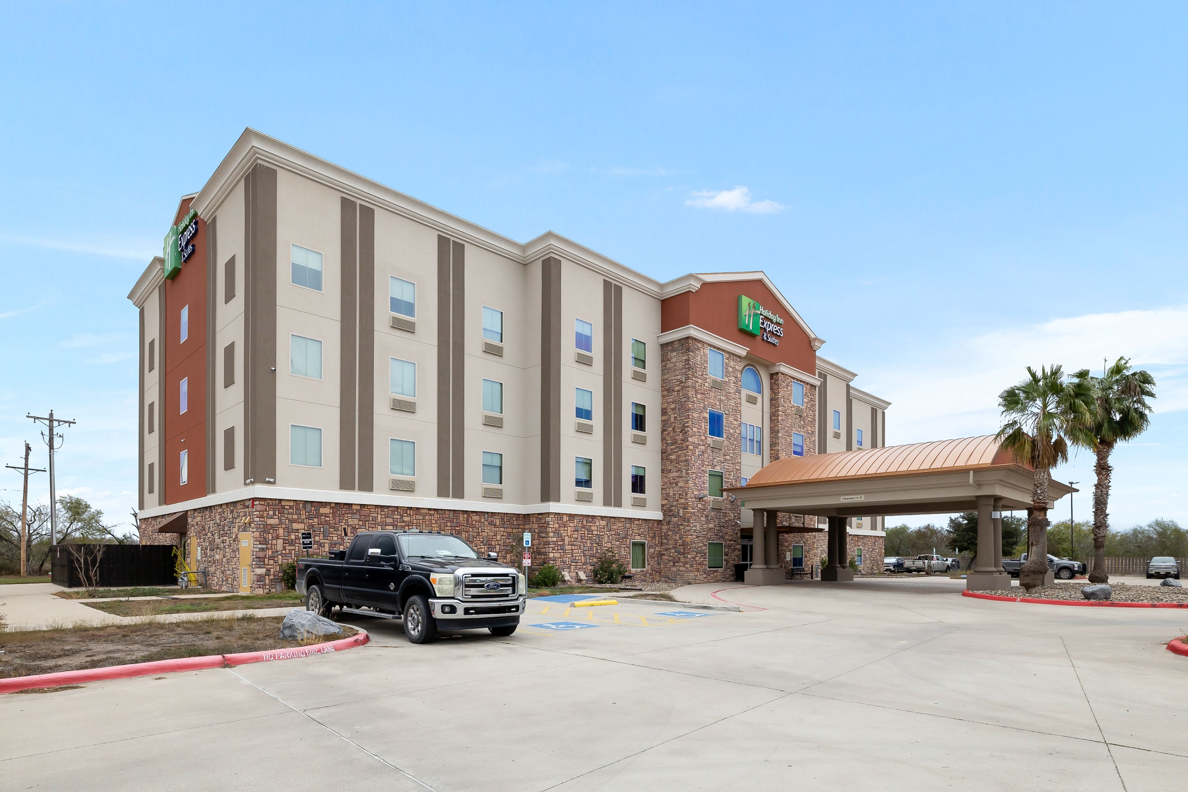 Holiday Inn Express Hotel And Suites George West 33/37