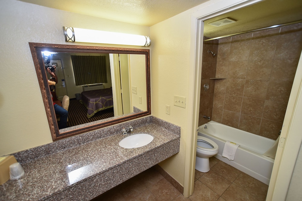 Masters Inn Tucker 34/51