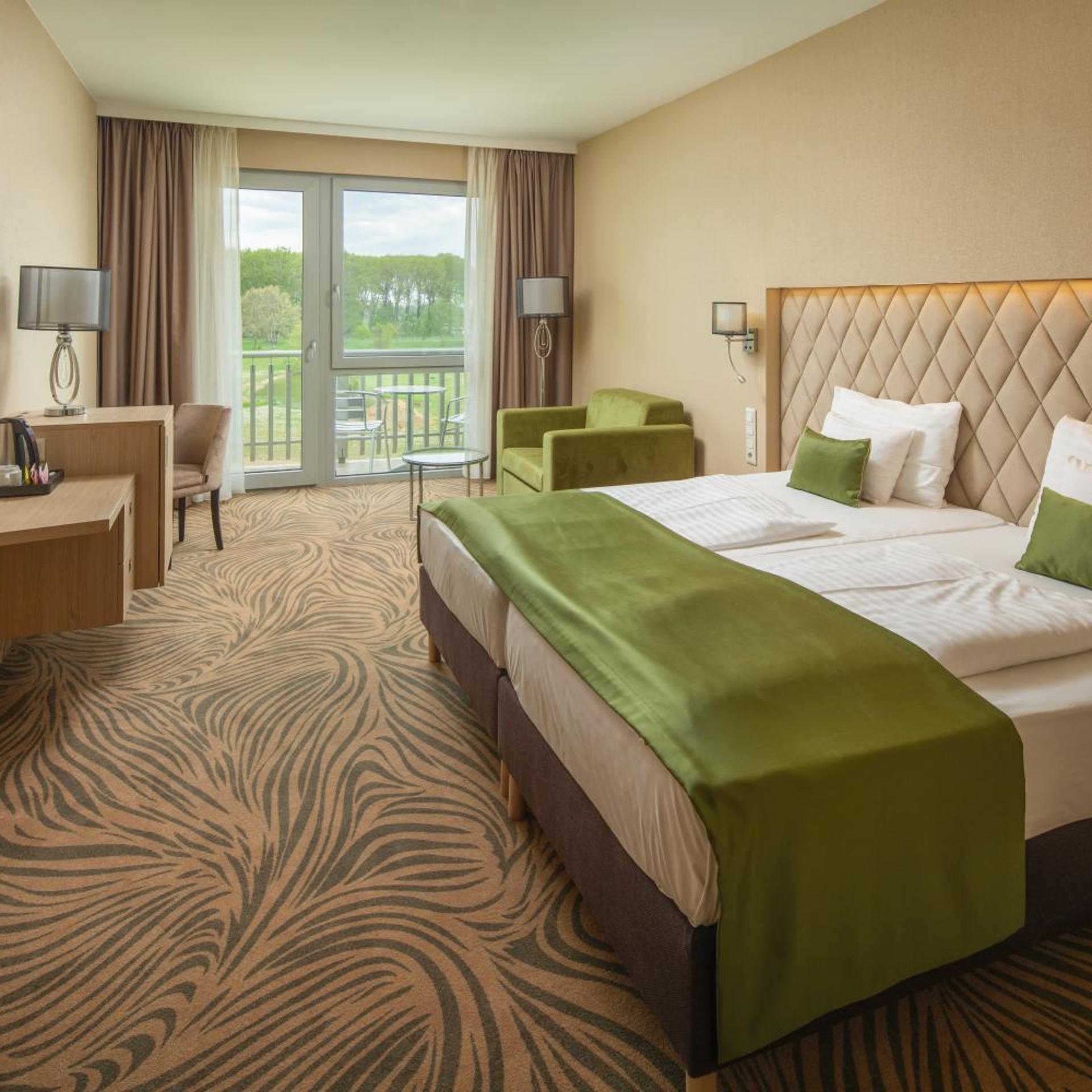 Superior, Double Bed, Golf Course View