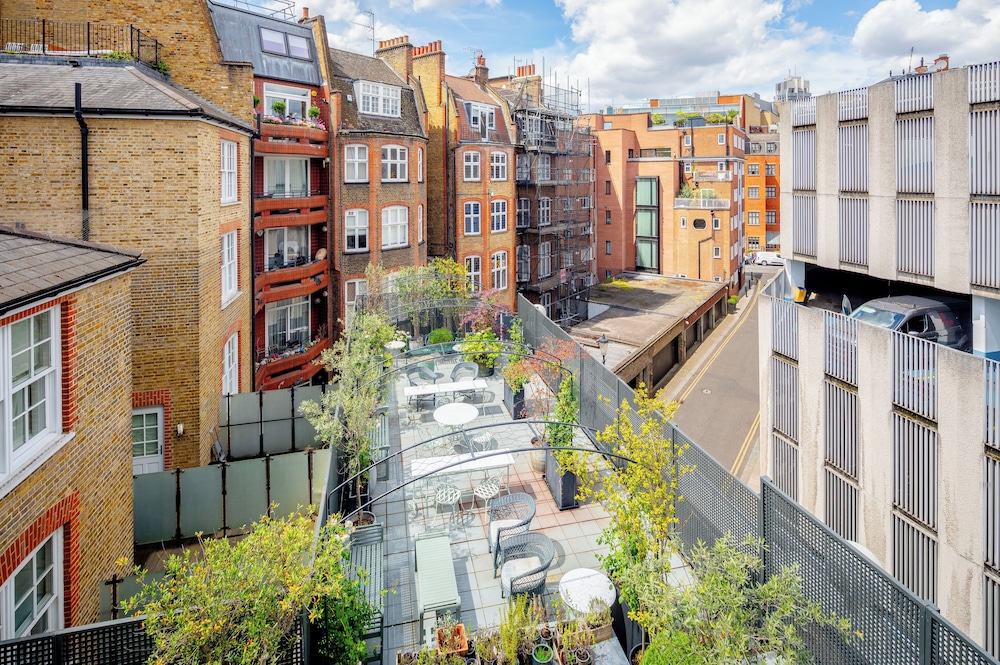 No 30 Knightsbridge 5/53