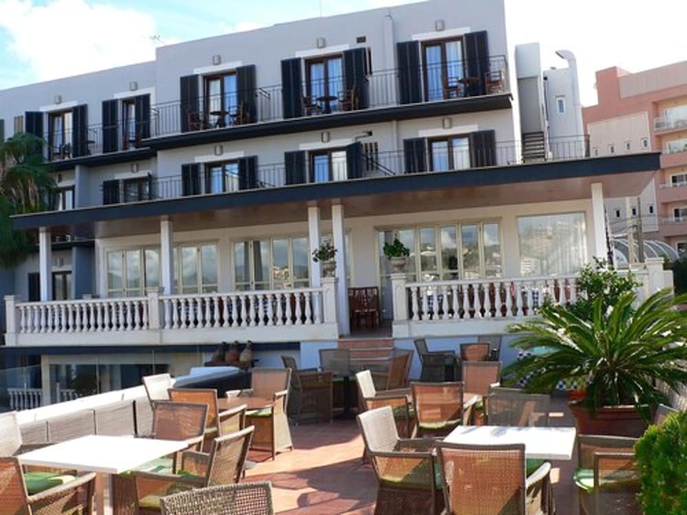 Bon Repos Hotel 8/58