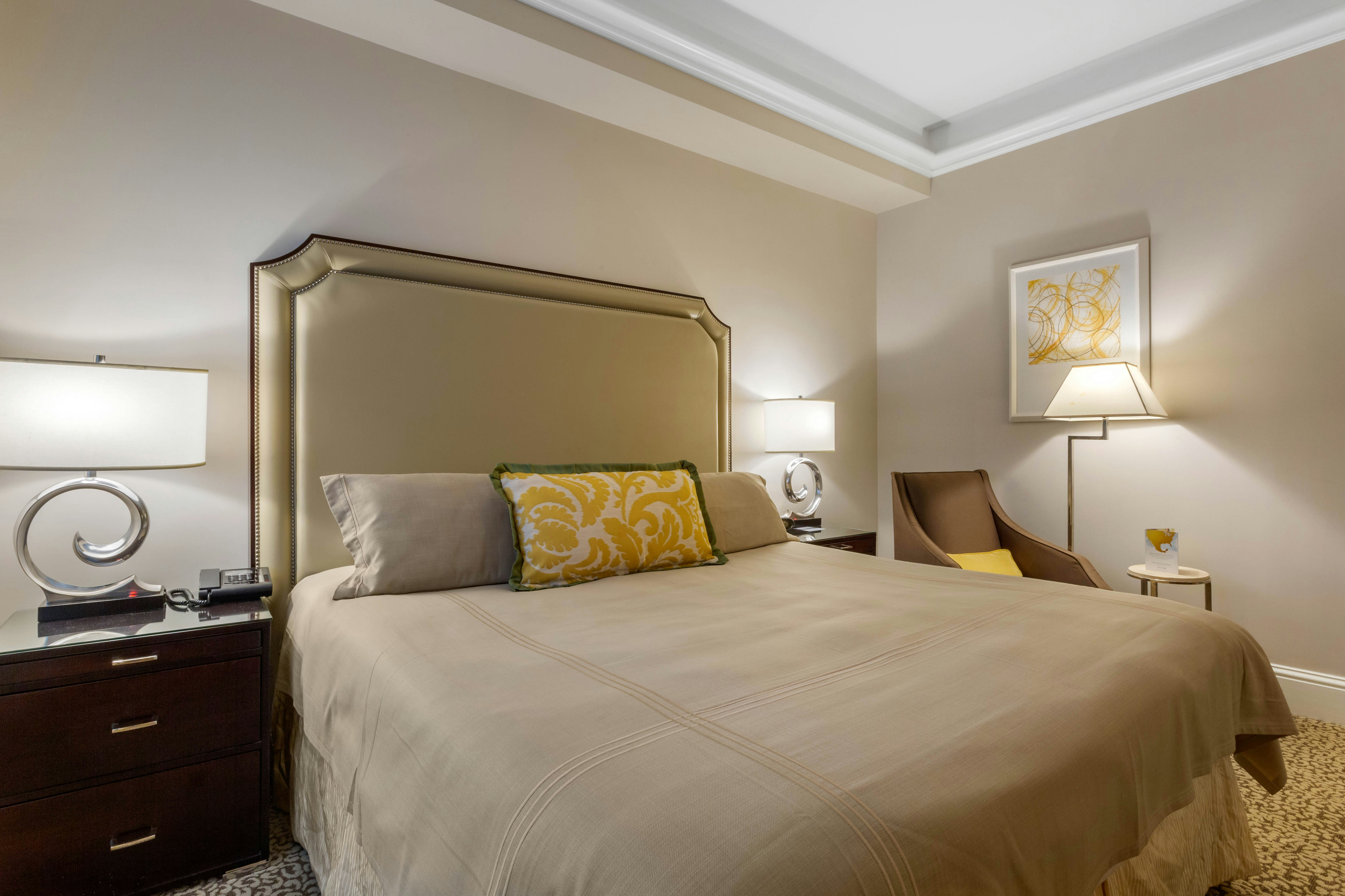 OMNI BERKSHIRE PLACE 16/62