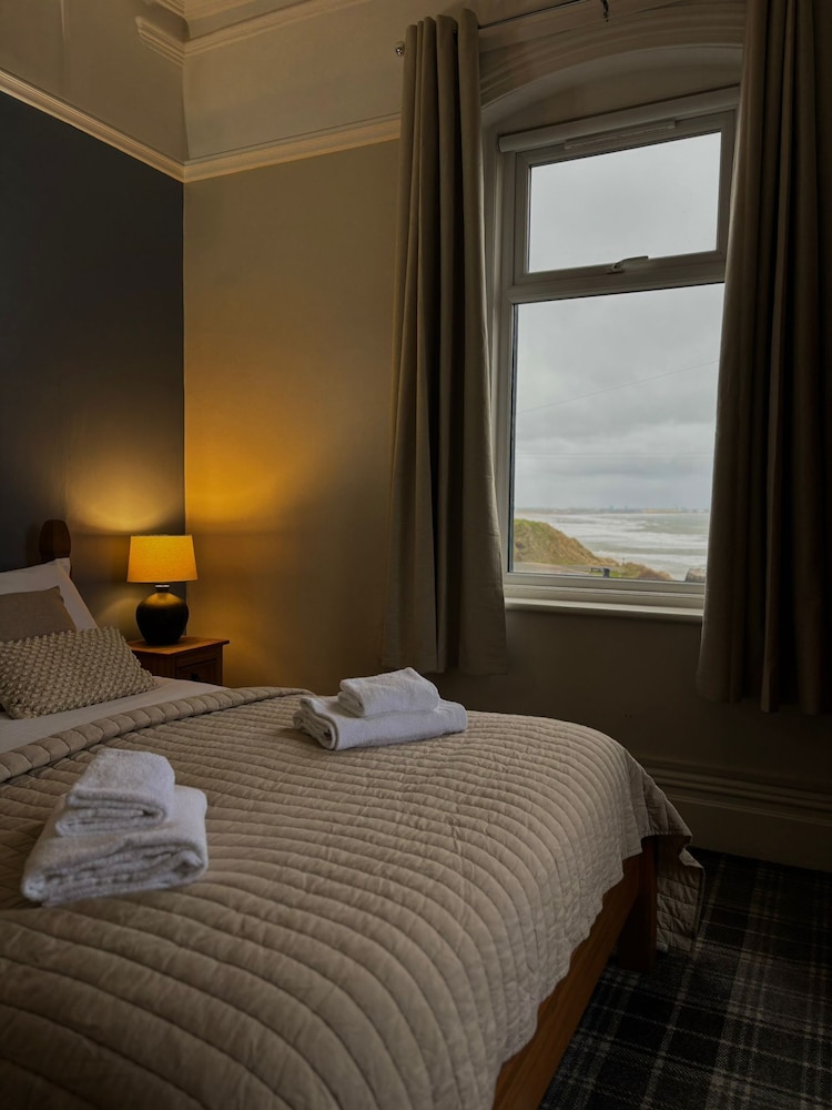 The Waterford Arms 16/50