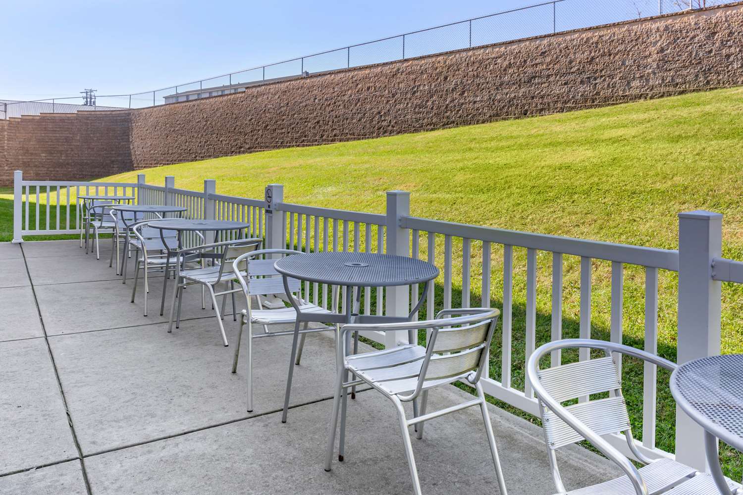 Comfort Suites Lancaster Amish Country 36/40